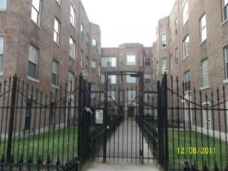 Foreclosed Home - 7554 S ESSEX AVE APT 1B, 60649