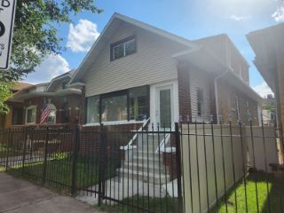 Foreclosed Home - 1432 N CENTRAL AVE, 60651