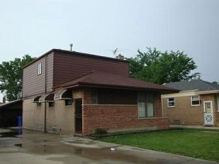 Foreclosed Home - 3836 W PIPPIN ST, 60652