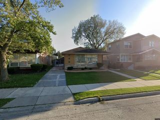 Foreclosed Home - 2717 W 84TH ST, 60652