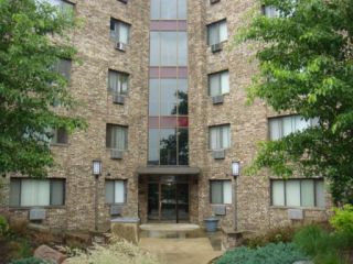 Foreclosed Home - 5306 N CUMBERLAND AVE APT 401, 60656