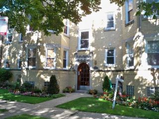 Foreclosed Home - 5701 N MAPLEWOOD AVE # 2, 60659