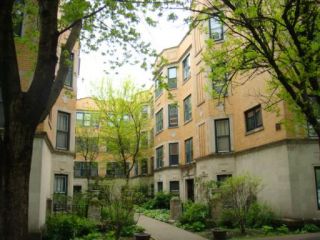 Foreclosed Home - 1221 W GRANVILLE AVE APT 2B, 60660