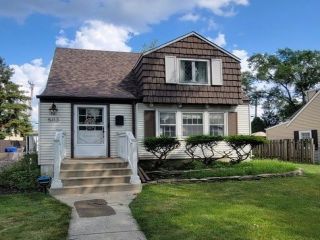 Foreclosed Home - 5113 N OCONTO AVE, 60706