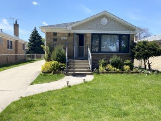 Foreclosed Home - 5034 N ODELL AVE, 60706