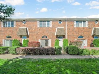 Foreclosed Home - 4252 W TOUHY AVE, 60712