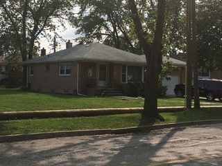 Foreclosed Home - 7719 W MAIN ST, 60714