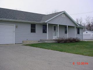 Foreclosed Home - 901 S 3RD ST, 61006