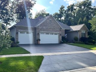 Foreclosed Home - 4396 N VALLEY RIDGE DR, 61008