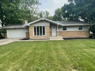 Foreclosed Home - 7621 LLOYD DR, 61016