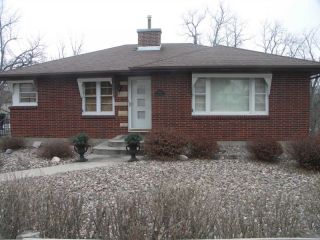 Foreclosed Home - 700 CLINTON AVE, 61025