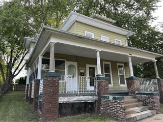 Foreclosed Home - 424 N VAN BUREN AVE, 61032