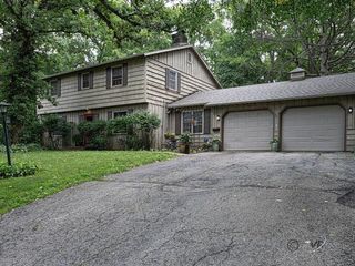 Foreclosed Home - 1102 OAKWOOD DR, 61032