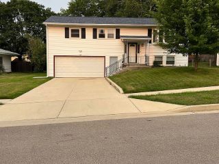 Foreclosed Home - 1323 EMPIRE CT, 61032
