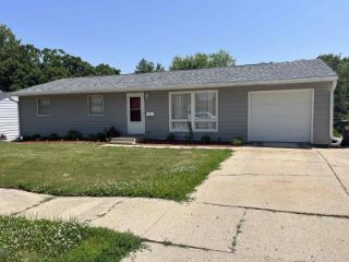 Foreclosed Home - 121 N PARK BLVD, 61032