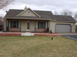 Foreclosed Home - 17-199 LAKE CARROLL BLVD, 61046