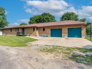 Foreclosed Home - 525 W RIDGE ST, 61046