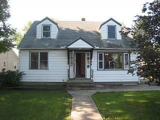 Foreclosed Home - 219 E 6TH ST, 61063