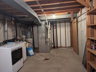 Foreclosed Home - 412 E 14TH ST, 61063