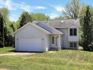 Foreclosed Home - 304 MARQUETTE DR SW, 61065