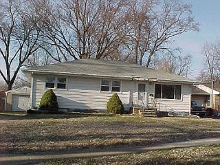 Foreclosed Home - 1104 W 6TH ST, 61071