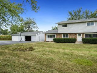 Foreclosed Home - 7283 FOREST PRESERVE RD, 61072