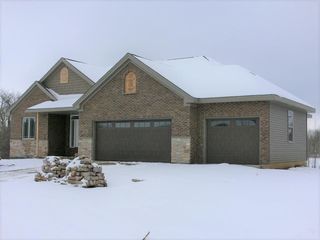 Foreclosed Home - 7911 GLENWOOD DR, 61073