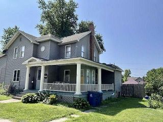 Foreclosed Home - 509 CHICAGO AVE, 61074