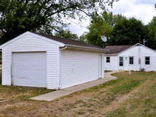 Foreclosed Home - 205 S GARFIELD AVE, 61080