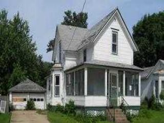 Foreclosed Home - 905 3RD AVE, 61081