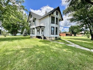 Foreclosed Home - 321 S BENTON ST, 61088