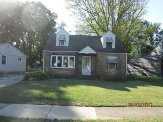 Foreclosed Home - 1920 LOOMIS ST, 61102