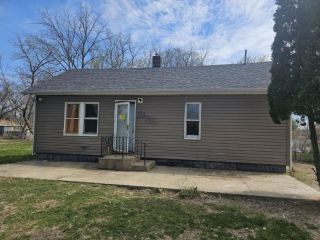 Foreclosed Home - 524 VINCENT AVE, 61102