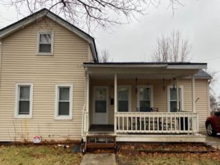 Foreclosed Home - 1221 LOOMIS ST, 61102
