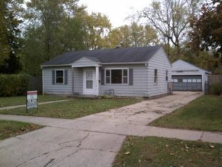 Foreclosed Home - 1810 SAUBER AVE, 61103