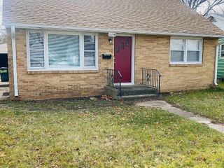 Foreclosed Home - 1628 PIERCE AVE, 61103