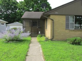 Foreclosed Home - 2316 PIERCE AVE, 61103