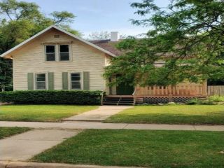 Foreclosed Home - 1409 8TH AVE, 61104