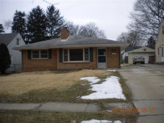 Foreclosed Home - 930 WINTHROP LN, 61107