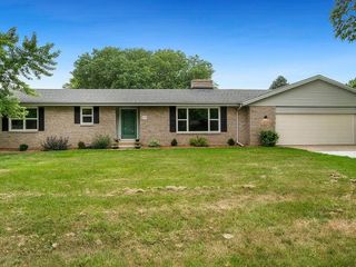 Foreclosed Home - 8038 CLOVERDALE LN, 61107