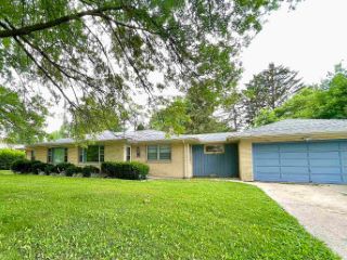 Foreclosed Home - 1213 LANEWOOD DR, 61108