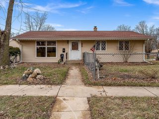 Foreclosed Home - 2203 WILMETTE DR, 61108