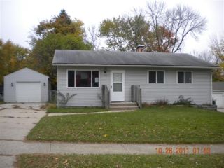 Foreclosed Home - 2936 N MOOR DR, 61109