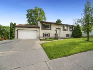 Foreclosed Home - 3423 CHADWICK DR, 61109