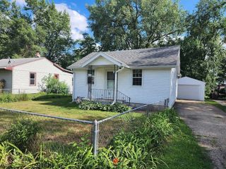 Foreclosed Home - 409 SAWYER RD, 61109