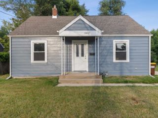 Foreclosed Home - 5417 HOLLIS AVE, 61111