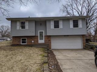 Foreclosed Home - 3219 Pleasant Valley Boulevard, 61114