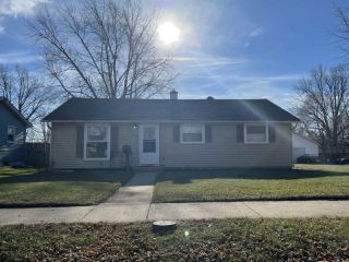Foreclosed Home - 1001 KINGSLEY DR, 61115