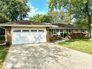 Foreclosed Home - 858 FIREFLY DR, 61115