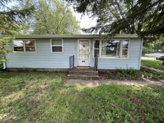 Foreclosed Home - 1101 EVANS AVE, 61115